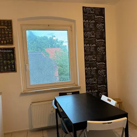 Flat For 7 Full Kitchen Smart Tv&wifi 3 Lägenhet Zeitz